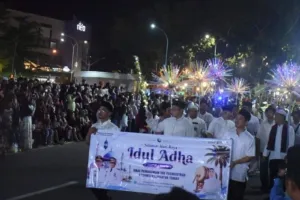 Takbir Menggema di Bundaran Besar, Gubernur Agustiar Serukan Persatuan