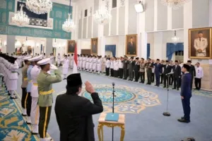 Gibran Kukuhkan 76 Paskibraka Nasional 2026