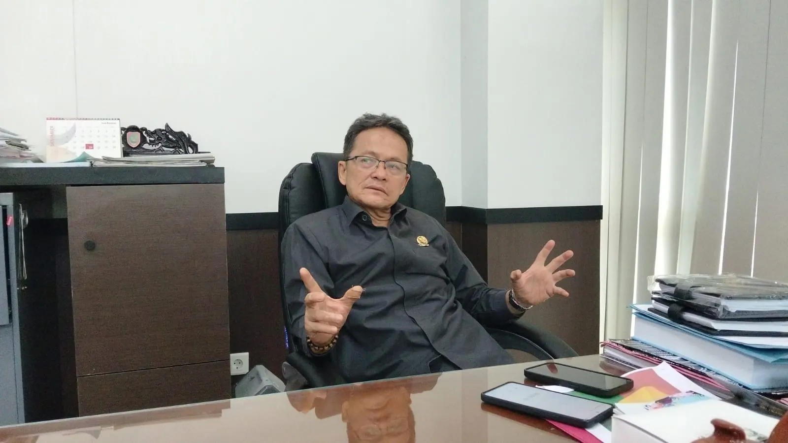 Freddy Ering Sentil Belanja APBD Kalteng: Jangan Kejar Proyek Besar Saat Anggaran Terbatas